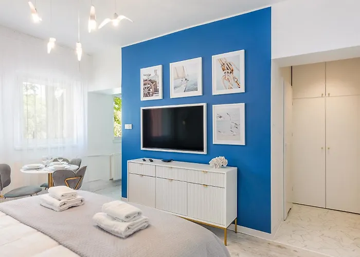 Appartement Reja 8 *